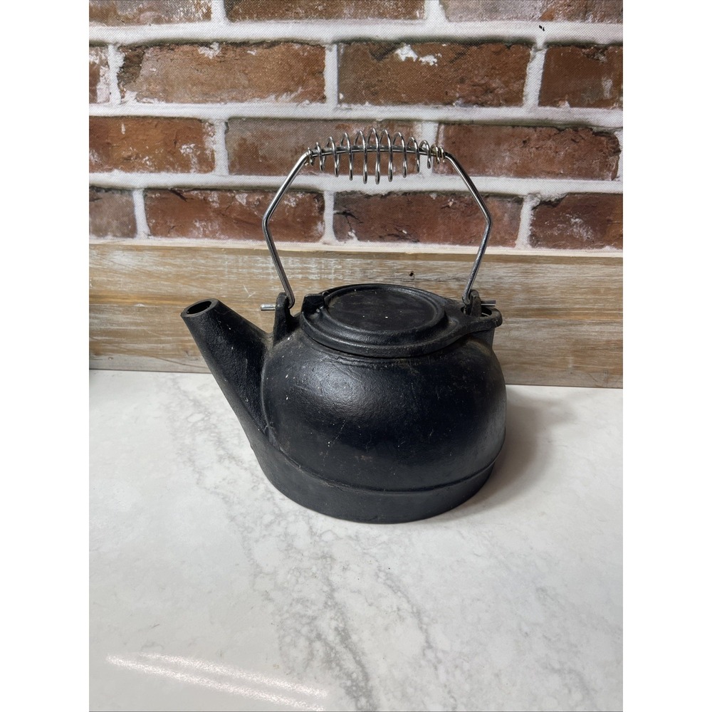 Cast Iron Antique Tea Kettle with Swivel Lid, Cabin Humidifier